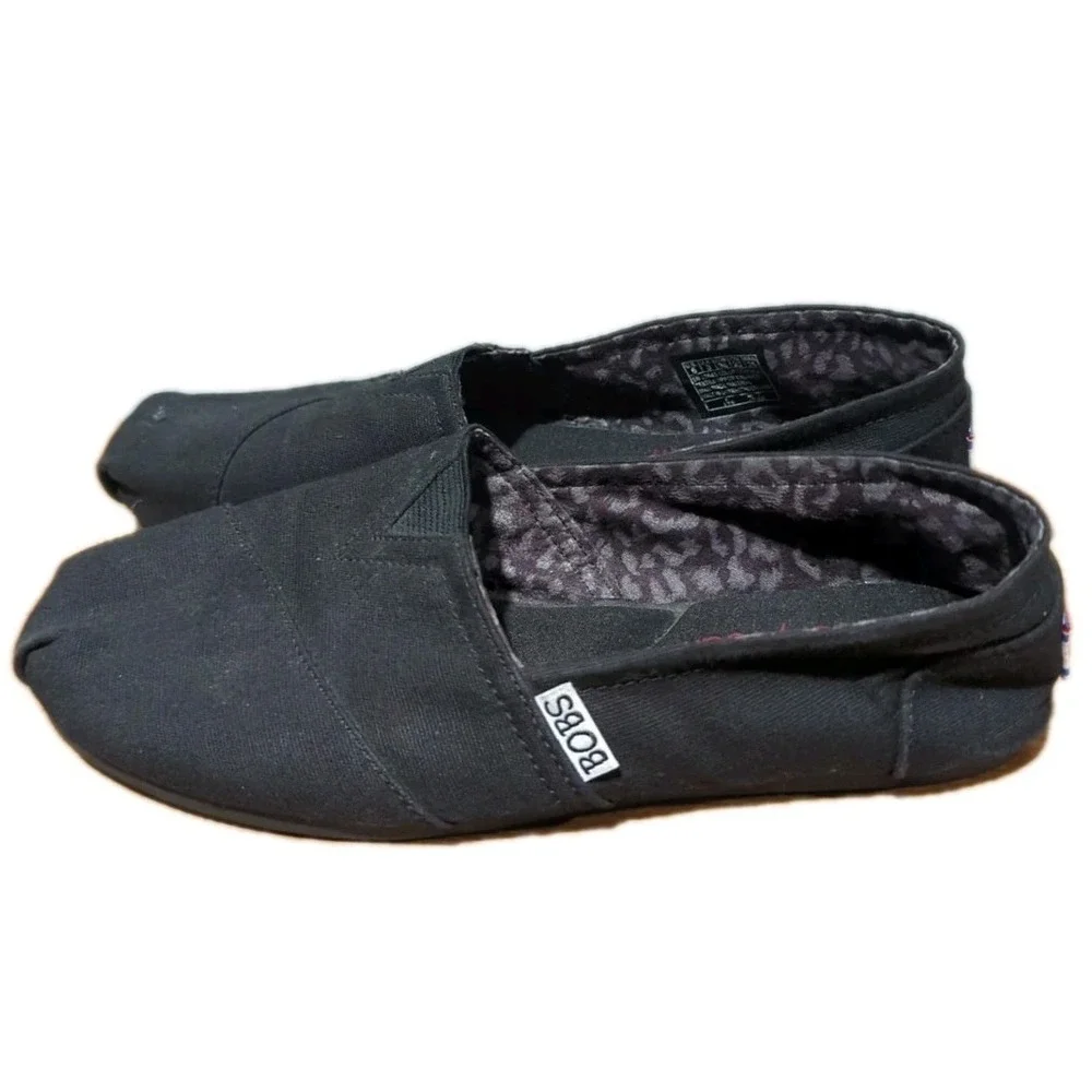 Skechers BOBS Slip On Loafer Flats Black Shoes Womens 6 Plush Peace and Love